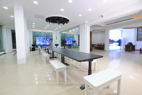 武汉慢姑娘山水民宿轰趴馆