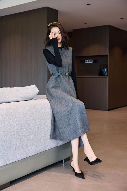 灰色羊毛连衣裙 商品图0