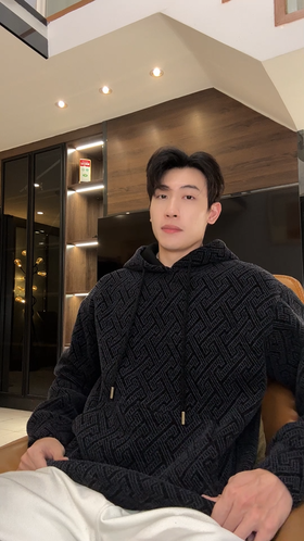 WY1279SDSA男士秋冬新款痞帅男装潮牌撞色提花字母抽绳连帽卫衣百搭宽松