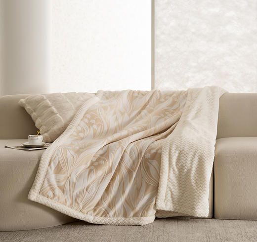 秋冬三层夹棉花卉款雕花绒毛毯 商品图12