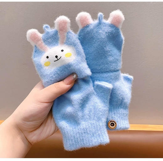 品质绝了👍🏻9.9💰暖冬福利💥【蝶时舞·儿童金丝貂绒手套】超级软糯🔥的质感，细腻绒毛，阳光下bling bling✨可翻盖设计保暖又方便💕 高弹面料 商品图4