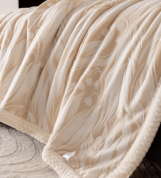 秋冬三层夹棉花卉款雕花绒毛毯 商品图11