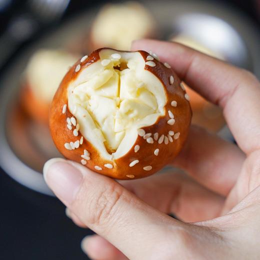 雪山海盐•碱水芝士球 商品图2