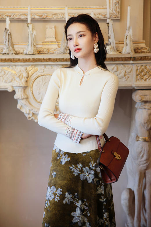 逸红颜明月优选#百合花丝绒半裙『香满庭』复古浪漫大气百合印花，百搭典雅新中式 商品图4