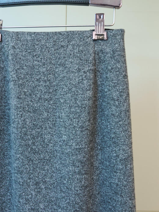 都会画语|高级感修身磨毛半裙 商品图2