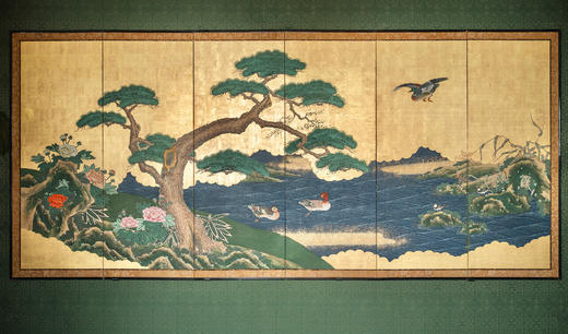 【已售】独角鹿西洋古董1920年代日本昭和时期出品「鸳戏河畔」主题金地岩彩纸本设色六曲屏风 商品图2