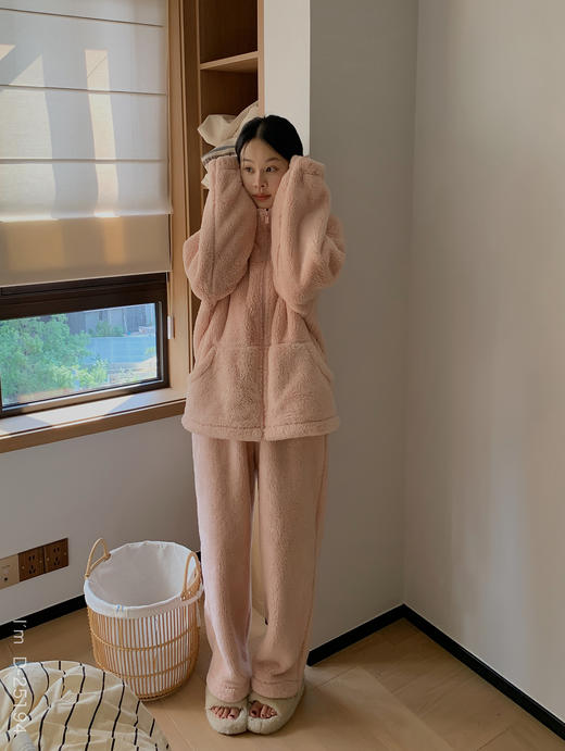 暖暖过冬~冬季情侣家居服两件套 380g加厚加密北极绒蓄热保暖可外穿保暖睡衣女 商品图2