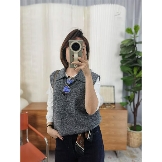 守护者 100% 羊毛 polo 领背心 ——ABC 三股花式纱 百搭显瘦的穿搭万金油 复古时髦新色 商品图1