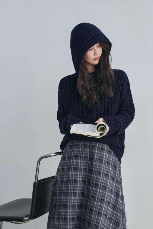 【团购 2025年 纯羊毛 绞花连帽衫】十色 镶嵌金丝纯羊毛 连帽衫 请手洗或轻柔机洗哦 柔软 亲肤 商品图1