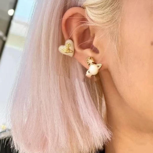 春日限定【抢先购】Vivienne西太后不对称爱心珍珠土星耳饰银色/金色 -mi_bba 商品图6