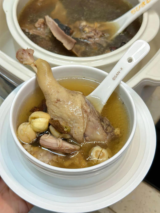 【风味人间】一啊鸭 双黑土鸭 生态慢养180天老鸭 不柴不腥不腻 顺丰冷链发货 商品图6