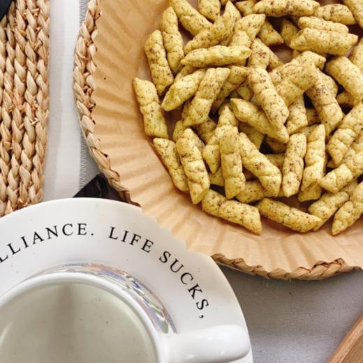 🙈【Ole豌豆脆脆 】🔥双11福利品，好吃到开挂，贼香脆😭 挖到超绝小零食👉 豌豆脆脆（黑胡椒牛肉味） 🔥配料实在，加了70%豌豆粉， 蛋白质、膳食纤维都有 商品图4