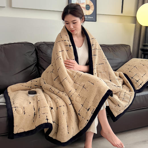 黑白森林阳离子提花三层夹棉毛毯 商品图4