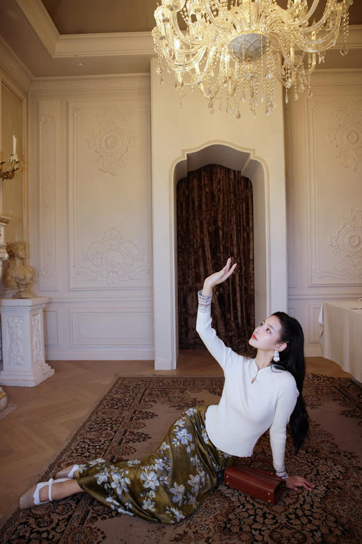 逸红颜明月优选#百合花丝绒半裙『香满庭』复古浪漫大气百合印花，百搭典雅新中式 商品图5