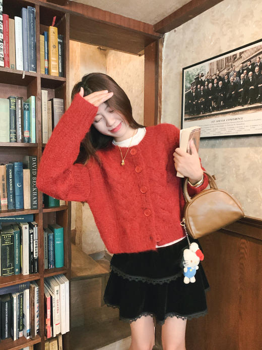 <曾小咸推荐> 现货秒杀！微信超特价！黑色丝绒半身裙蕾丝边蛋糕裙 日常149.99 立减80 秒杀69.99！红色毛衣开衫秒杀89.99！ 商品图9