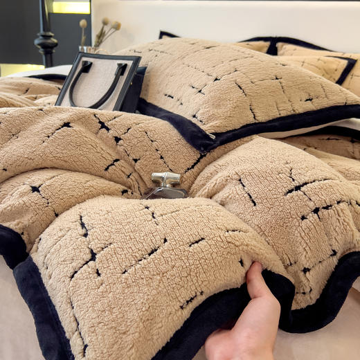 秋冬黑白森林阳离子提花舒棉绒加厚保暖四件套 商品图2