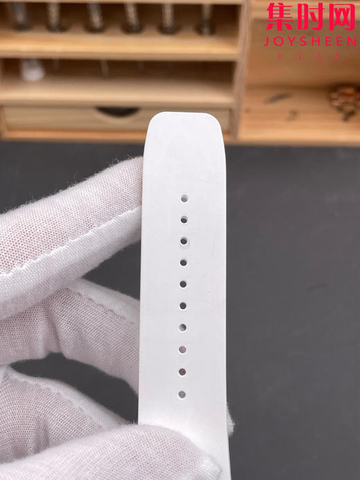 【贵重物品】只适合高端玩家 RF理查德米勒RM61 RM061男士系列"跑道"NTPT碳纤维壳/TZP陶瓷壳 男士腕表 商品图6