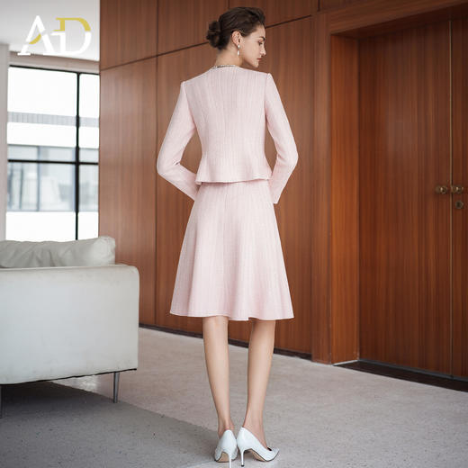 AD富家千金粉色小香风套装裙女2025新款秋冬高级感气质伞裙两件套 商品图4
