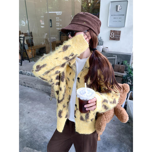 <曾小咸推荐> 现货秒杀！微信超特价！黄色翻领毛衣外套 日常209.99 立减80 秒杀129.99！ 商品图4