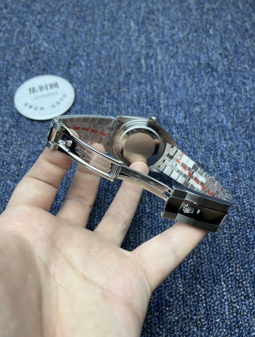 劳力士日志41系列 灰盘钻面 水泥灰 男士腕表 升级到货！更具时代性的大众适宜尺寸！
机芯：搭载进口西铁城 商品图7