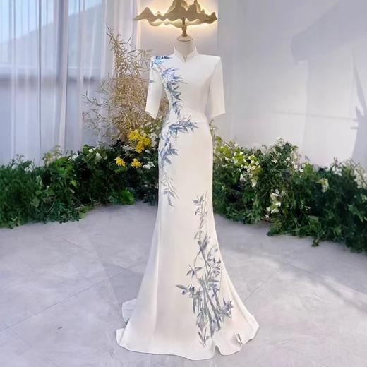 新款高档演出服舞台装白色竹叶长款鱼尾中式模特走秀显瘦女 商品图1