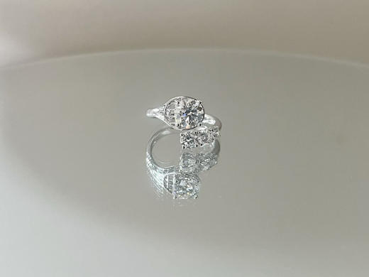 「轨迹」钻石18k白金网球戒指 商品图0