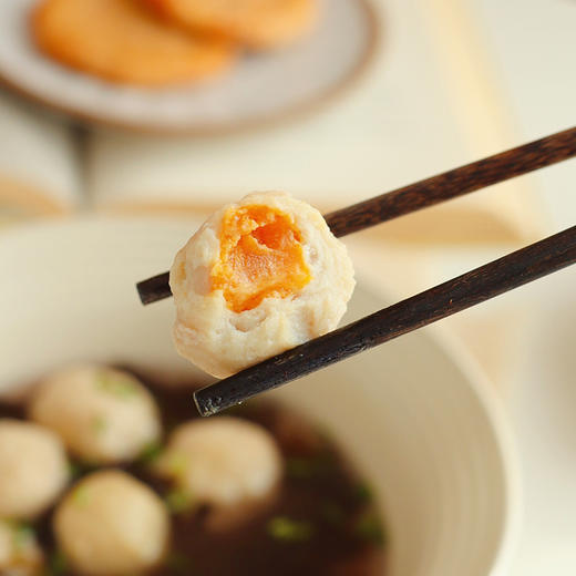 【咸蛋黄金枪鱼鱼丸】预售3天 新鲜生产 白水煮都好吃 Q弹像乒乓球一样 咬下去“鲜、弹、沙、香”四重暴击 商品图6