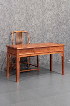 红桥红  家具严选  缅甸花梨(大果紫檀）  【138 三抽刀牙 小书桌】