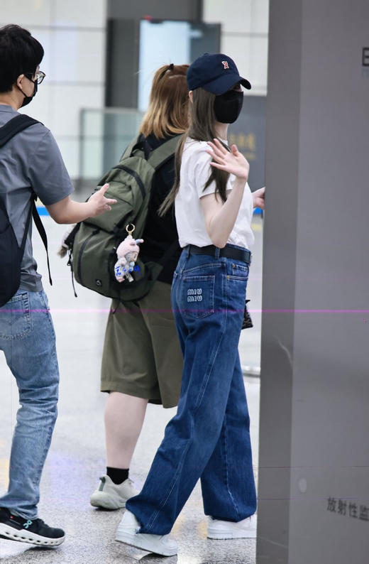 miumiu 25年秋冬新品 牛仔裤(KX*MM) 商品图1