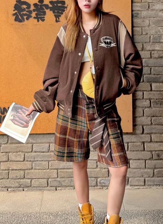 中性款灯芯绒棒球外套 商品图3