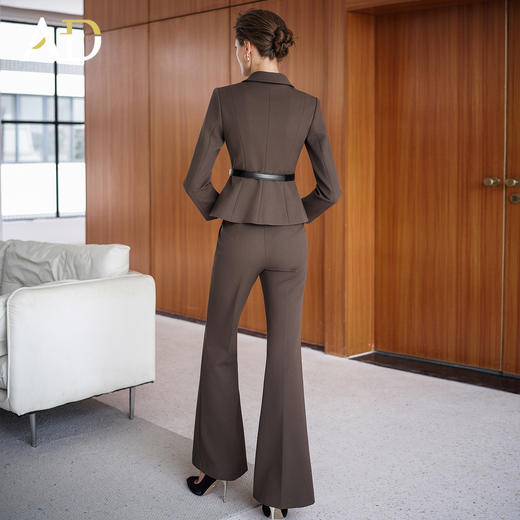 AD秋冬季磨毛套装女士职场通勤两件套2025新款棕色收腰正装阔腿裤 商品图4