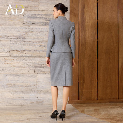 AD秋冬中式国风套装女加厚保暖职业装两件套2025新款时尚灰色西装 商品图4