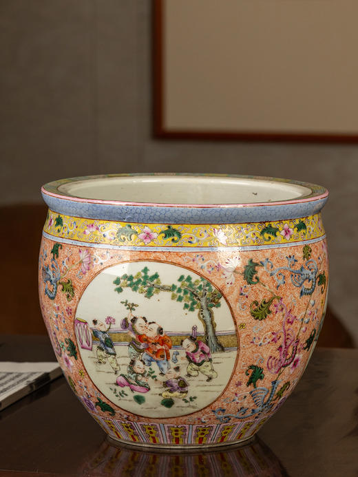 清	粉彩婴戏图五子登科画卷缸 商品图3