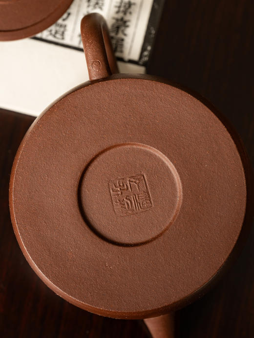 《明式周盘壶》丁健  工艺美术师（正高级工艺美术师，江苏省名人 鲁浩刻绘） 商品图4