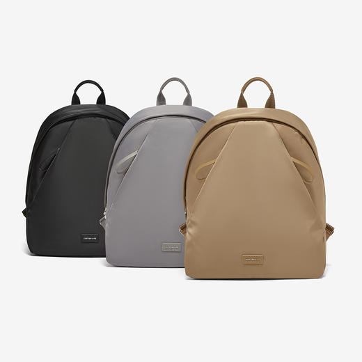 【云粉节】BF楼百思图2025冬季新款时尚百搭背包休闲旅行双肩包女J9276DX5吊牌价699，现价350 商品图0