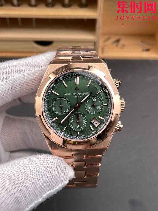 江诗丹顿 Overseas 8F纵横四海计时系列5500V 5520V 男士腕表 升级版V3版 搭载7750自动上链机械机芯 商品图0