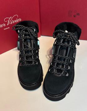 女款翻毛马丁靴he