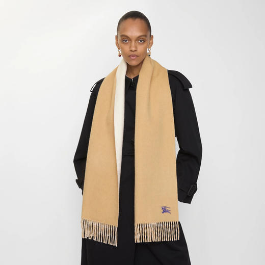 BURBERRY 巴宝莉 中性马术骑士刺绣徽标双面两用羊绒围巾 驼色 8110020 A2021 商品图5
