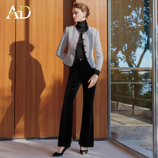 AD2025新款格纹丝绒时尚套装女秋冬韩版显瘦气质短外套微喇长裤 商品图1
