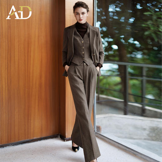 AD秋冬棕色羊毛西装套装女2025新款高级感毛呢外套时尚马甲三件套 商品图0