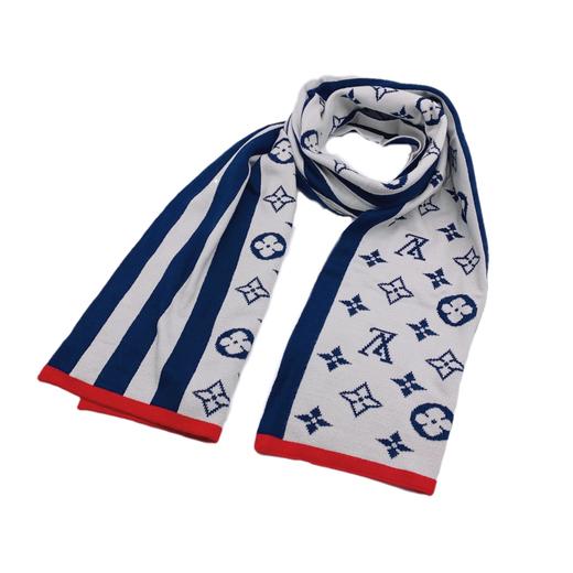 针织围巾采用特殊提花工艺，搭配撞色边缘与刺绣标识 商品图1