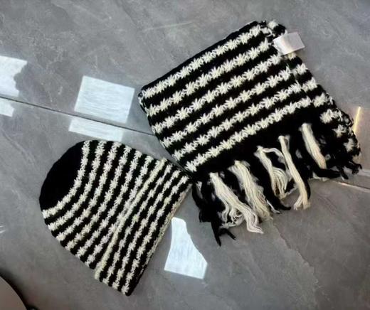 外贸元单HM  女士羊毛钩花围巾帽子套装 30%羊毛，有水洗标 尺寸23*200，带流苏 商品图4