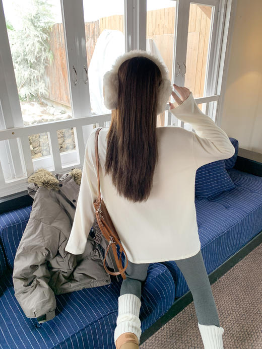 【149元任选2件】现货！米白色印花打底t恤内搭单穿长袖 商品图7