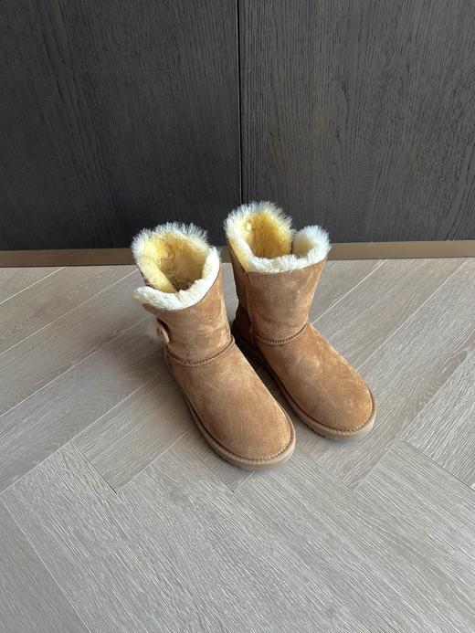 【全球第二好的】UGG中筒木扣雪地靴 又暖又舒服又耐穿，这个冬天 这一双就够了！栗色真的太百搭了 日常出街超合适~ 商品图3