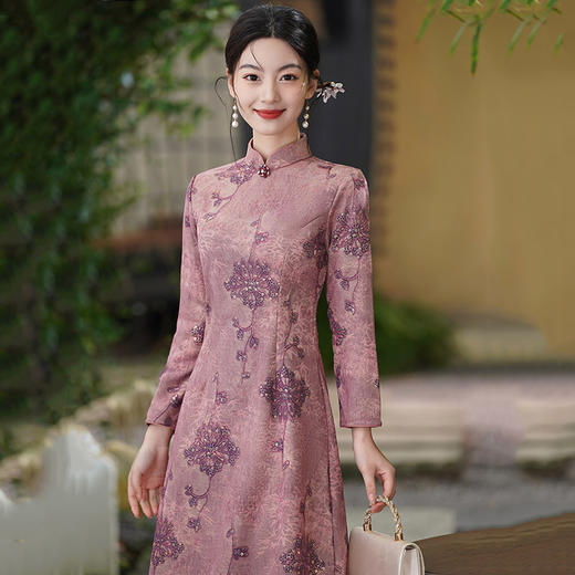 SC22653红色国风新中式秋季长袖改良旗袍2025新款女复古妈妈连衣裙秋冬装 商品图4