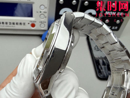 江诗丹顿 Overseas 8F纵横四海计时系列5500V 5520V 熊猫盘 男士腕表 表径42.5mm 升级版V3版 搭载7750改Cal.5200自动上链机械机芯 商品图6