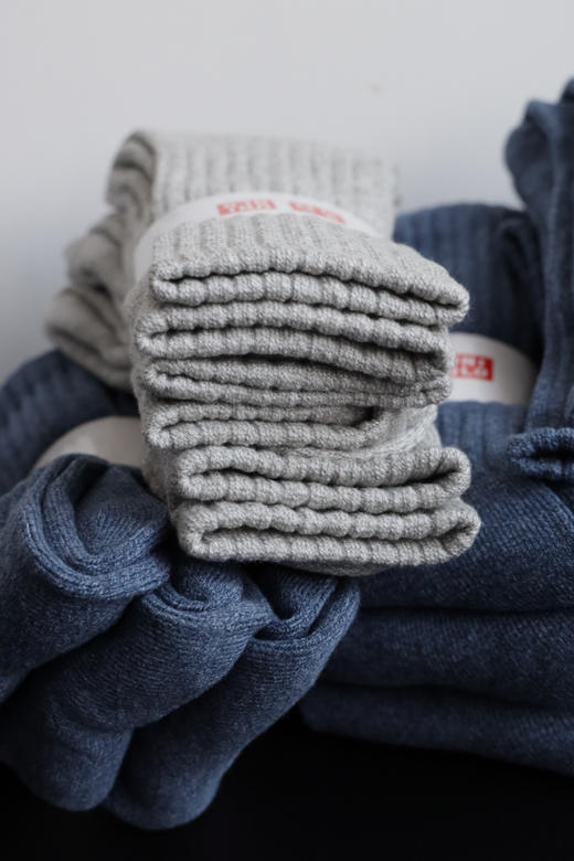 三双一卡U.N.Q 元单HEATTECH加厚秋冬中长筒毛巾袜 PJ044 商品图4