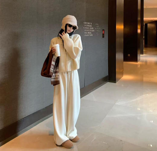 福利价浮雕雪花绒加厚保暖阔腿裤 商品图4