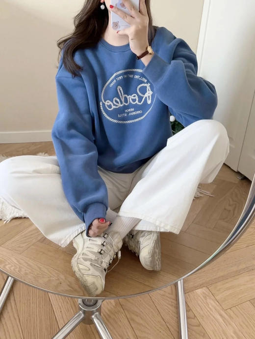 显白北欧蓝💙加绒立体字母植绒刺绣套头卫衣 商品图4