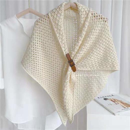 新款韩版镂空皮扣大三角披肩斗篷纯色保暖装饰围巾网状外搭披风女 商品图3